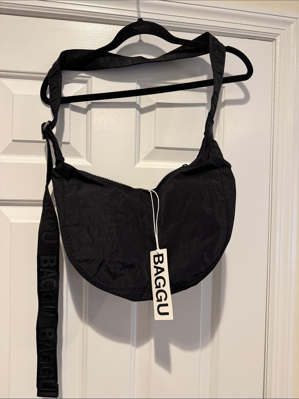 NWT Baggu Nylon Crescent Bag